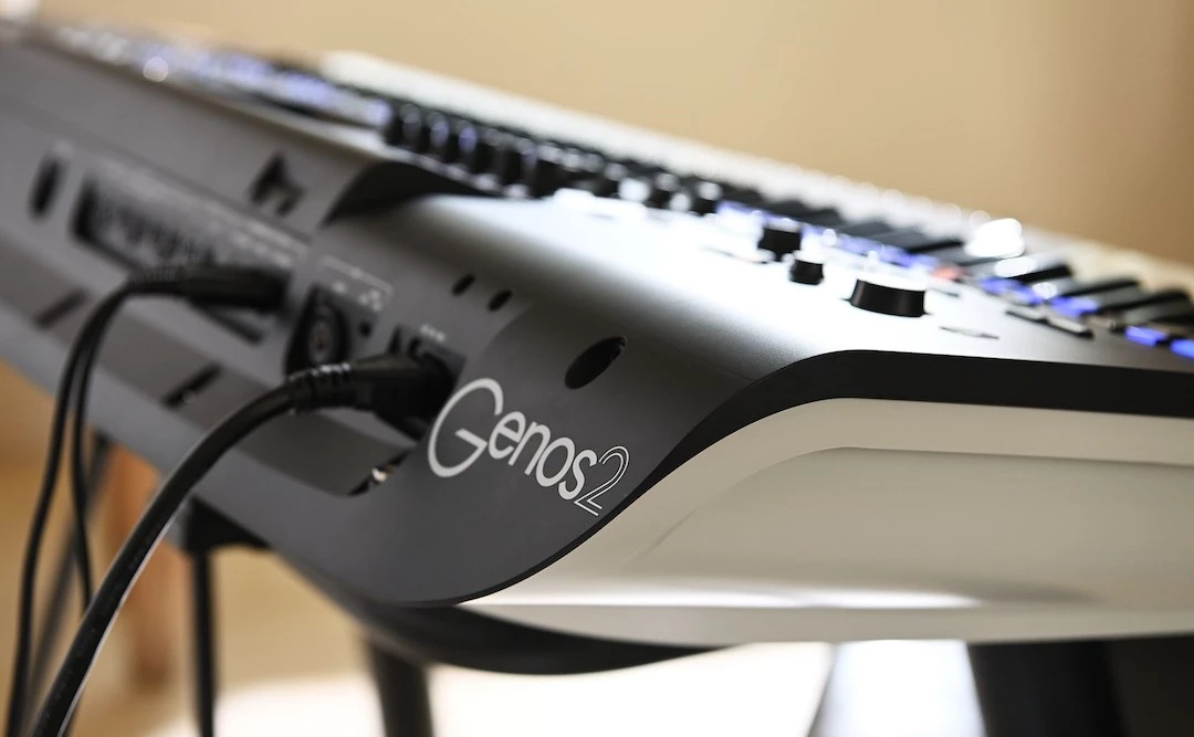YAMAHA GENOS 2